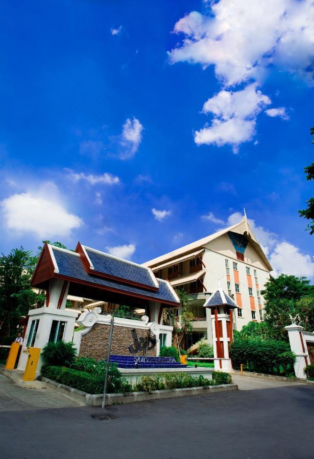 Jolly Suites & Spa Thapra Bangkok Exterior foto