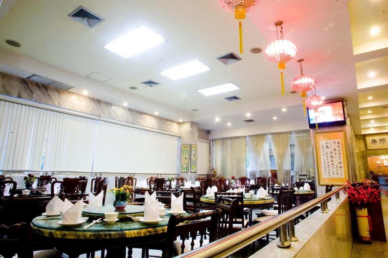 Jolly Suites & Spa Thapra Bangkok Exterior foto